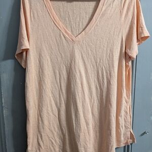 Athleta Light Peach V-Neck Short Sleeve Top